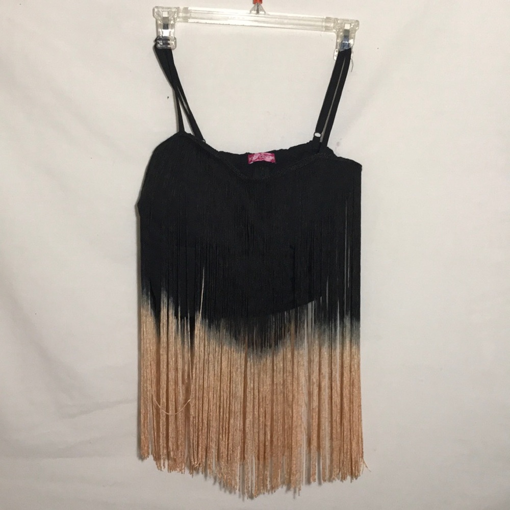 Body central halter